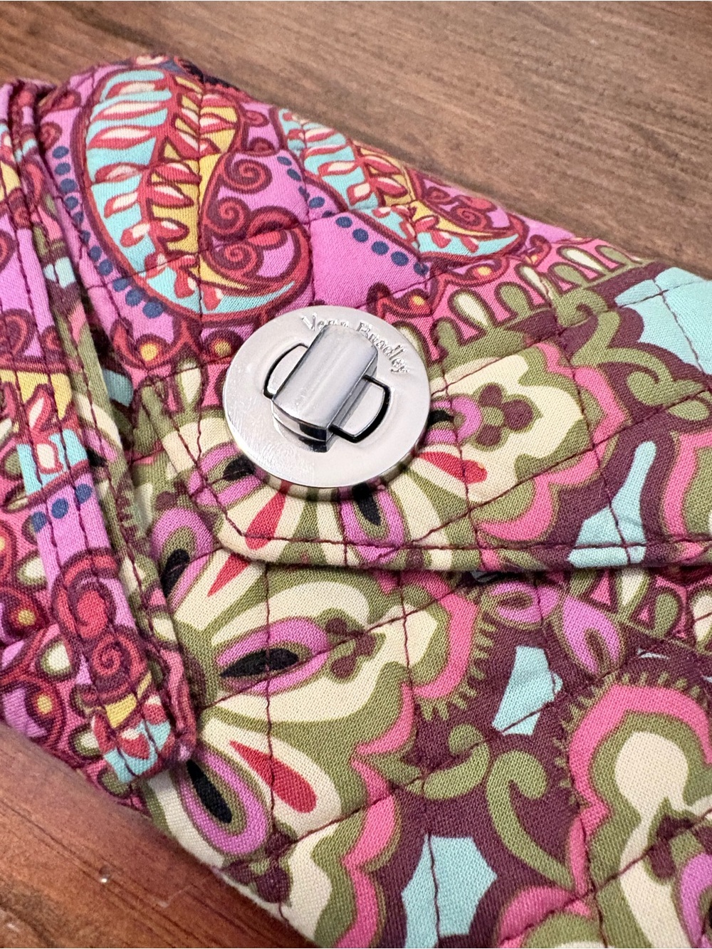 NEW Vera Bradley Your Turn Smartphone Wristlet In Resort Medallion Wallet